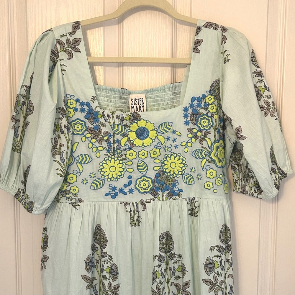 NWT Sister Mary Arianna Cottage Green Floral Hand Embroidered Cotton Mid Dress M - Picture 2 of 9